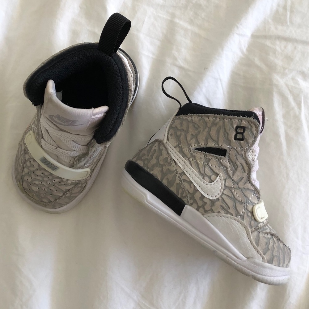 Air Jordan Baby Size 4